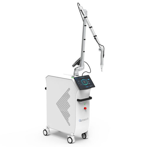 Laser / Ästhetische Medizin - Q-Clear® - Qobeauty Aesthetic Laser - Nd:YAG / auf Wagen / Nanosekunden