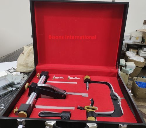 Schädelklemme für Neurochirurgie - BI-001780 - Bisons International - für Kraniotomie / aus Edelstahl
