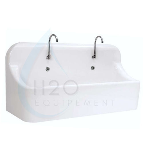 Waschbecken für OP / 2 Arbeitsplätze - SURG 2 - H2O Equipement - Polyester / elektronische Steuerung / mit aseptischer Beschichtung