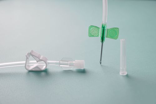 Nadel für arteriovenöse Injektion (Fistel) - Browndove Healthcare Private Limited - mit Flügel / steril / 16G