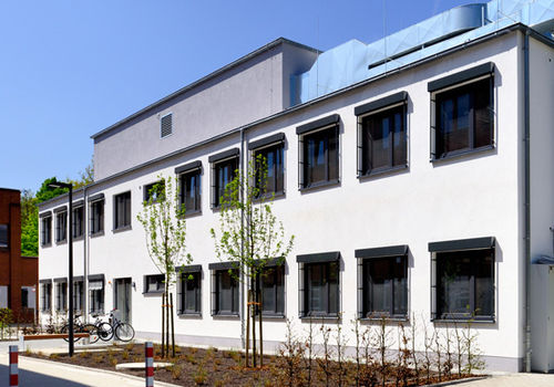 Modularer Laborraum - ALHO Systembau  