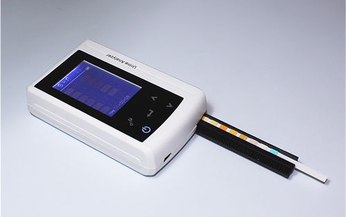 Urin-Teststreifenlesegerät - AMP USR mini - AMEDA Labordiagnostik  