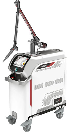 Laser für Pigmentläsionen - RubyStar™ - BISON Medical   - zur Tattooentfernung / Rubin / auf Wagen