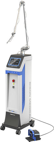 OP-Laser - CYMA CLINIC - BISON Medical   - zur Aknebehandlung / CO2 / auf Wagen
