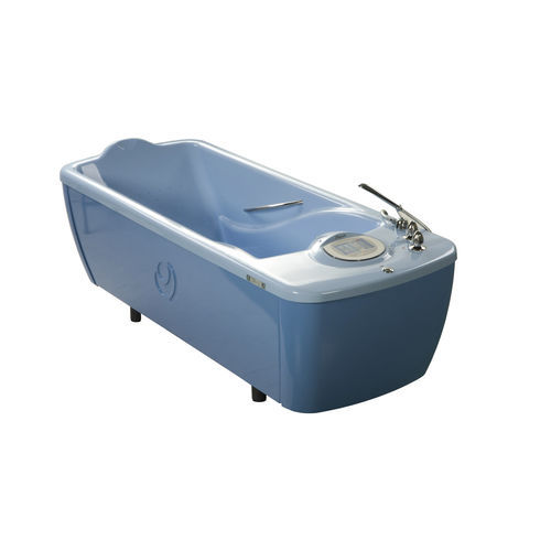 Badewanne für Wassermassage / mit Chromatherapie-Lampen - LAGUNA TORNADO  - Chirana Progress