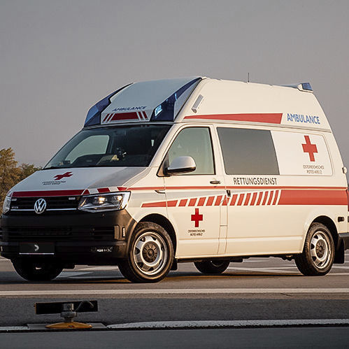 Rettungswagen - Volkswagen Transporter T6 - Dlouhy