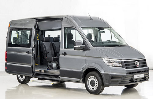 Fahrzeug für Personen mit eingeschränkter Mobilität / Kastenwagen - Volkswagen Crafter - Dlouhy - rückwärtiger Eingang / seitlicher Eingang
