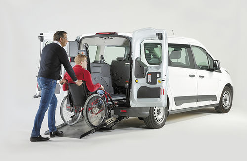 Fahrzeug für Personen mit eingeschränkter Mobilität / Kastenwagen - Ford Connect - Dlouhy - rückwärtiger Eingang