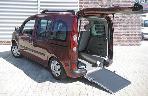 Fahrzeug für Personen mit eingeschränkter Mobilität / Kastenwagen - Renault Kangoo - Dlouhy - rückwärtiger Eingang