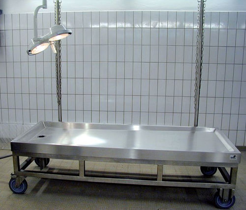 Tisch für Autopsie - GST-2000-F - KUGEL medical GmbH & Co. KG - zum Sezieren / Leichenwaschung / Nekropsie
