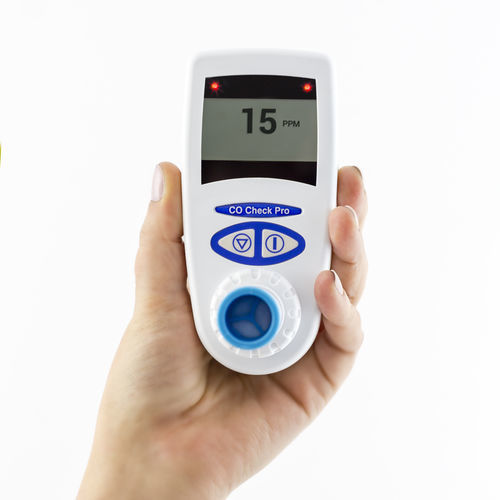 Kohlenstoffmonoxid-Atemtestgerät - CO Check Pro - MD Diagnostics Ltd - zur Tabakentwöhnung / elektronisch / Handgerät