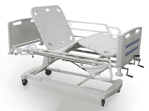 Krankenhausbett - ARGUS - Medical Iberica - manuell / höhenverstellbar / auf Rollen