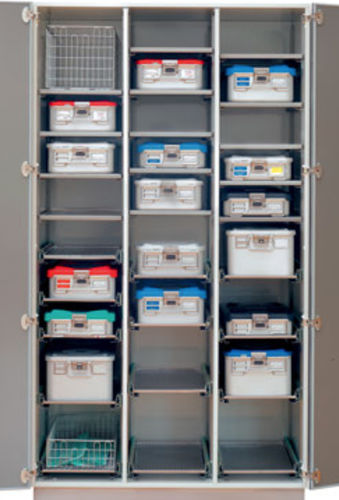 Versorgungsschrank - 6-2 STU - Metallwarenfabrik Walter H. Becker  - für Instrumente / für Krankenhaus / mit Tür