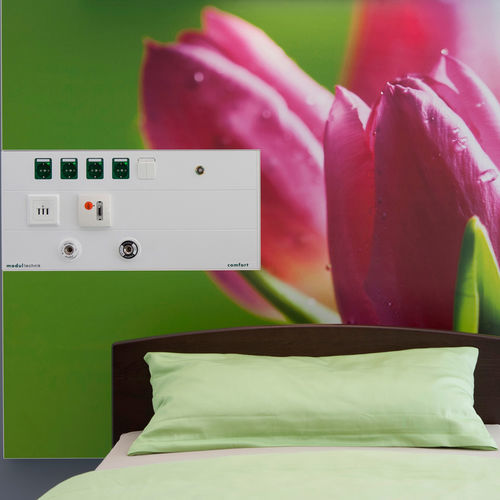 Wandmontierte Versorgungseinheit - comfort - Modul technik - horizontal / Patientenzimmer / mit Licht