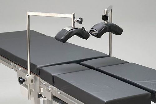 Oberschenkelauflage für OP-Tisch - 10-448 - Reison Medical - Positionierung / Schaumstoff / Edelstahl