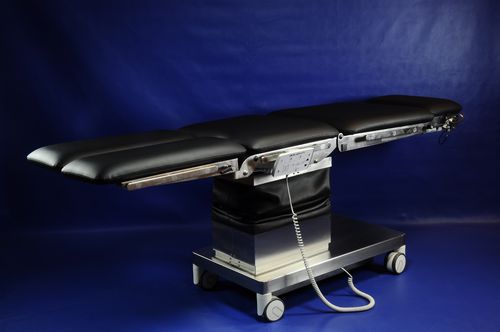 OP-Tisch / HNO - GOLEM 5TB - RQL - GOLEM tables - elektrisch / mit Hubfunktion / kippbar
