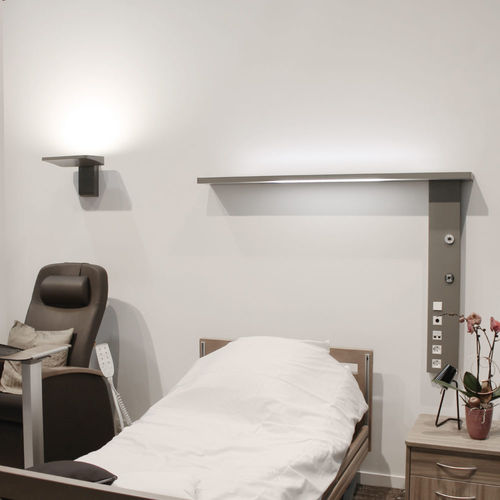 Vertikale Versorgungseinheit - LYSA - TLV Healthcare - mit Licht