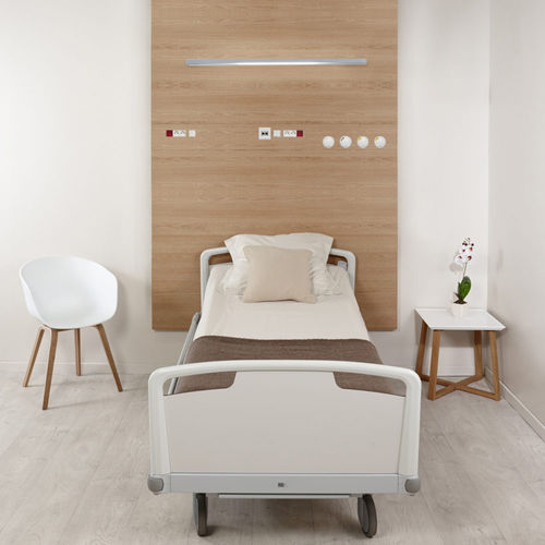 Wandmontierte Versorgungseinheit - GOODWOOD - TLV Healthcare - für die Intensivstation / Patientenzimmer / mit Licht