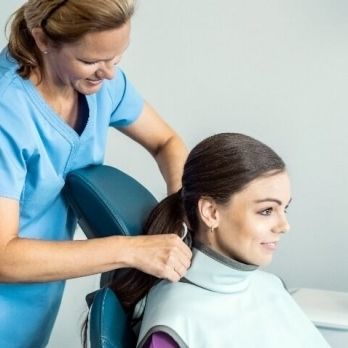 Röntgenschürze für die Zahnmedizin / Frontschutz - Rinn  - Dentsply Sirona