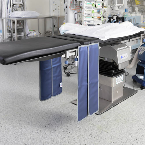 Röntgenstrahlen-Strahlenschutzvorhang - BV3S503 - Promega - an Untersuchungsliege montiert / 0.50 mm