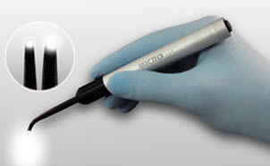 Kariesdiagnosegerät per Durchleuchtung - Microlux™ - AdDent, Inc.  