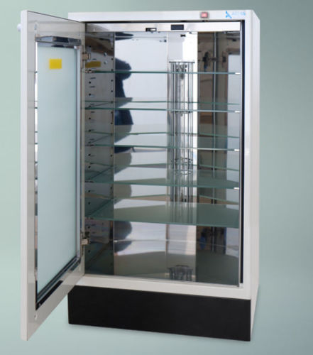 Schrank mit Tür - UV - ASTRA MOBILI METALLICI   - steril / stationär / Metall