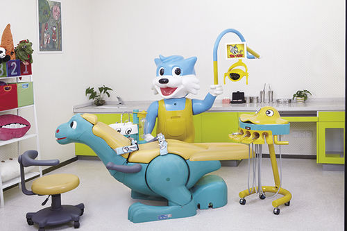 Dentale Behandlungseinheit / mit Stuhl - A8000-I(B type) - Foshan YaYou Medical Equipment - mit Instrumententräger / für Kinder