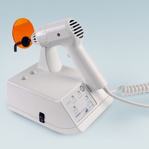 Dental-Polymerisationslampe - Megalux Softstart - MEGADENTA Dentalprodukte GmbH   - für Harz / Halogen