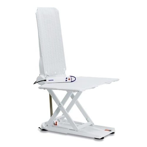 Badewannensitz mit hoher Rückenlehne - Aquatec Orca - Invacare - elektrisch / höhenverstellbarer / schwenkbar