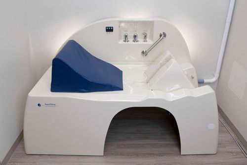 Manueller Behandlungstisch - AquaWing - Prime Pacific Health Innovations Corp. - ergonomisch