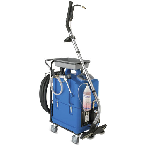 Reinigungssystem für sanitäre Anlagen - Powertec30	 - Santoemma srl - mit Schaumreinigungsgerät