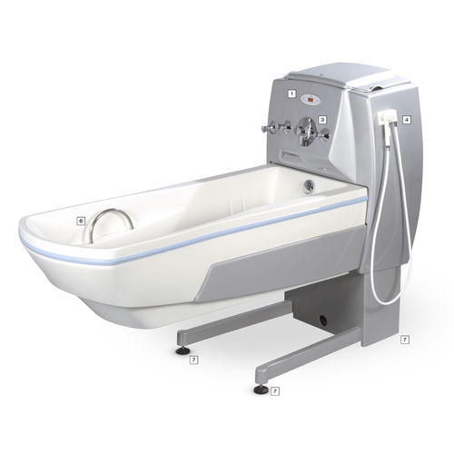 Elektrische Pflegebadewanne - MAGIC Series - Georg Krämer Ges - höhenverstellbar