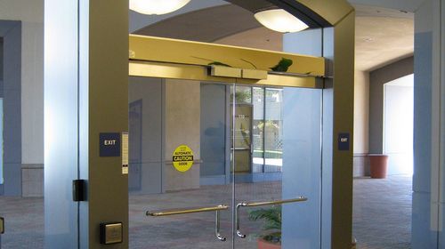Türantrieb für Krankenhausräume - SW200 OHC - ASSA ABLOY Entrance Systems Italy Srl - elektromechanisch