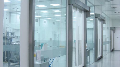 Luftdichte Tür - RR300 Clean - ASSA ABLOY Entrance Systems Italy Srl - für die Pharmaindustrie / für Reinraum / Roll