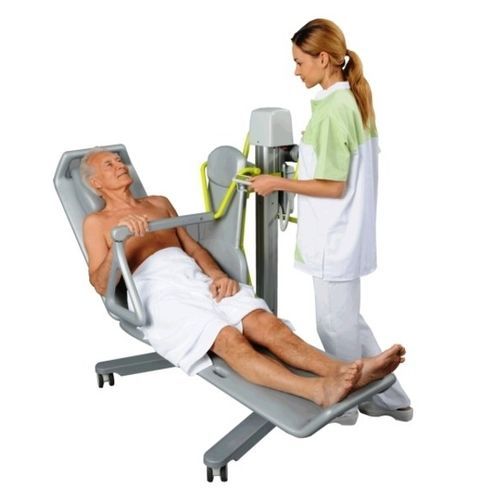 Duschsitz auf Rollen - Novum 2000 - SCEMED - mit Fußablageplatte / Toilette / mit Rückenlehne