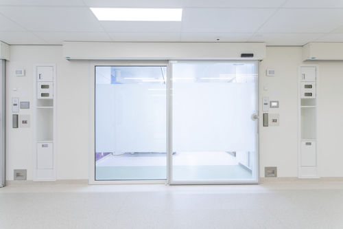 Tür für Krankenhaus - Medicare  - Metaflex Doors Europe - Schiebe / Glas / automatisch