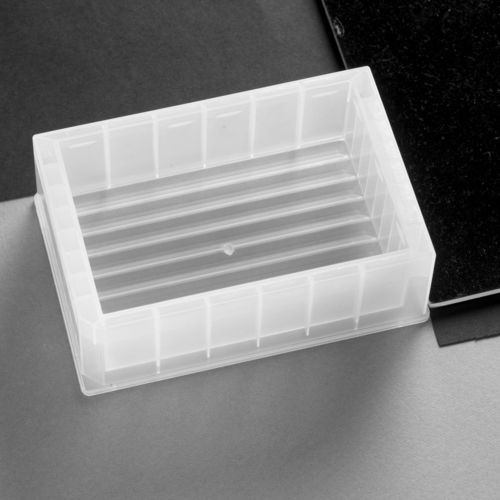 Mikroplatte mit Speicher / für Biowissenschaften - 390003 - Porvair Sciences Ltd - Labor / für Forschungszwecke / 8 Mulden