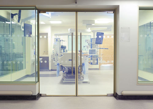 Tür für Krankenhaus - Black-out Smartglass - SMARTGLASS - Labor / einflügelig / Glas