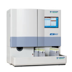 Automatisiertes biochemisches Analysegerät - UC MAX - Menarini Diagnostics - Tisch / Urin / Labor