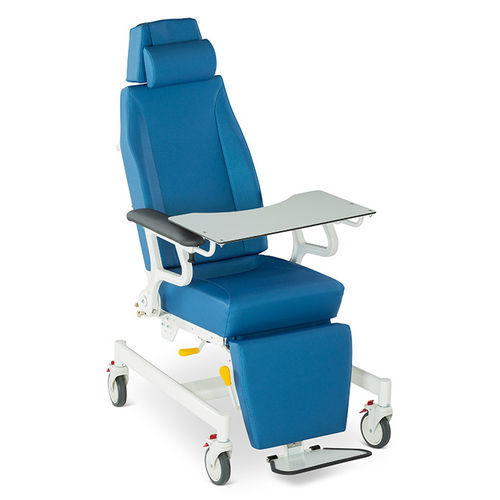 Ergonomischer Ruhesessel - 6700 - Lojer - für Senioren / mit Fußstütze / auf Rollen
