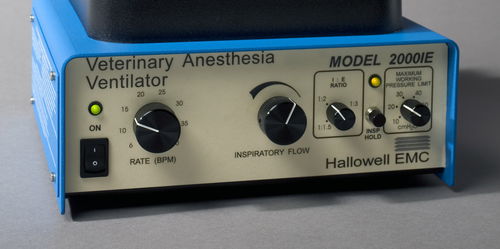 Anästhesiebeatmungsgerät - Model 2000IE - Hallowell EMC - für Veterinärmedizin