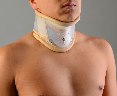 Halbsteife Zervikalstütze - 1700 - Novamed Medical Products - C (10 cm) / mit Kinnstütze / für Erwachsene