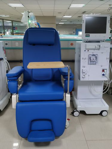 Elektrischer Hämodialysesessel - PY-YD-310 - Nanning Passion Medical Equipment - dreiteilig / für Chemotherapie / auf Rollen