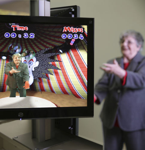 Rehabilitationssystem / Beweglichkeit der Gliedmaßen - IREX® - GestureTek Health - virtuell / mit interaktivem Training / mit Lernspielen