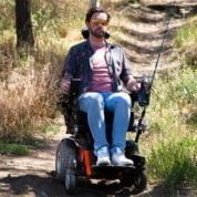 Elektrischer Rollstuhl - MAGIC 360 – ONE YEAR ON - Magic Mobility - Wanderung / mit Fußstütze / mit Kopfstütze