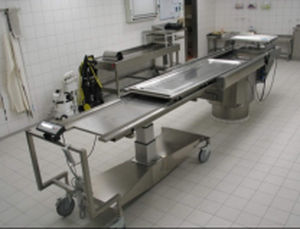 Arbeitstisch - MA-2000 - MEDIS Medical Technology - für Autopsie / rechteckig / Kunststoff