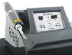 Laser zur Onychomykose-Behandlung - Q-Clear™ - Light Age - Nd:YAG / Tischgerät