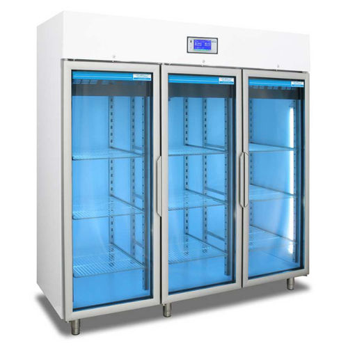 Medizinischer Kühlschrank - TC 107 - tritec - vertikal / mit 3 Türen / mit Glastür