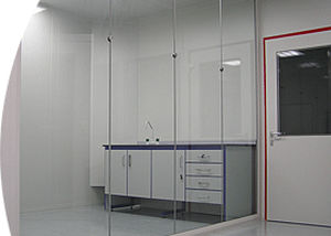 Wandverstärkung für Reinraum - ClearSphere - modular / mit Glaswänden