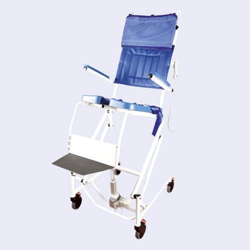 Duschstuhl mit hoher Rückenlehne - Grasshopper - Care & Independence - mit Armlehnen / auf Rollen / Toilette